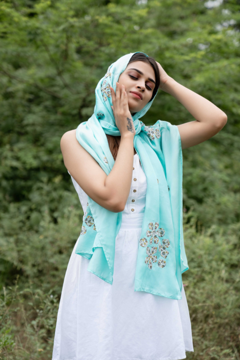 Applique Silk Stole Sky Blue